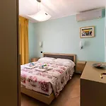 아파트 La Casa Di Chiara