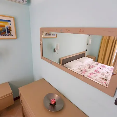 Apartment La Casa Di Chiara *